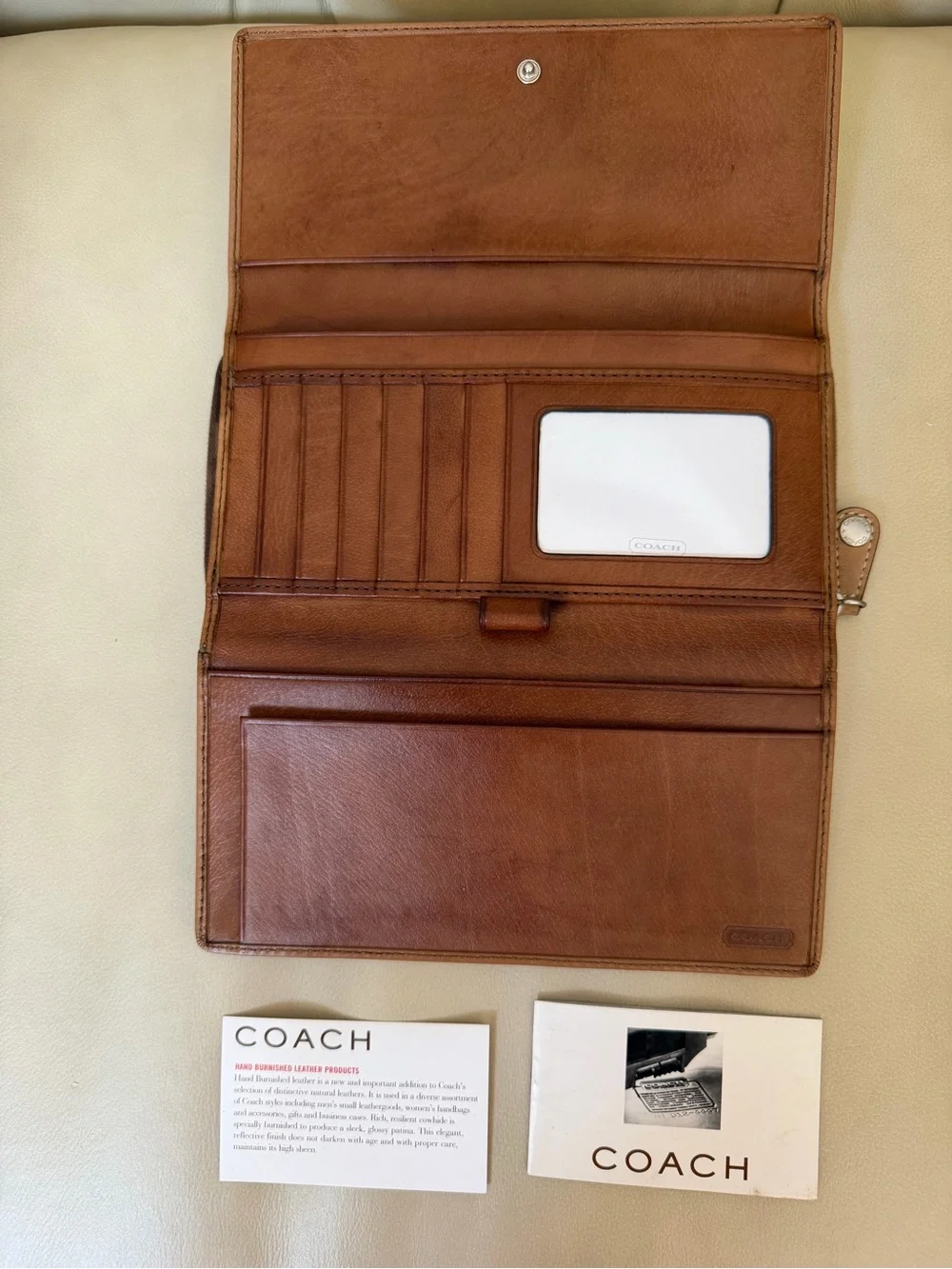 Vintage Coach Tan Camel Leather Trifold Wallet Zip With Original Coach Cards